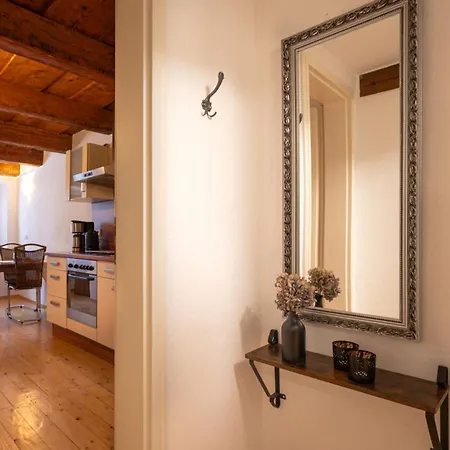Apartment Altstadtbruecke Im Altstadthaus *